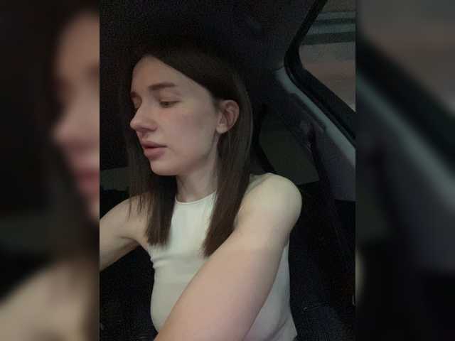 Live sex webcam photo for KirLove1 #273400088