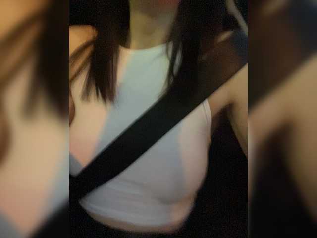 Live sex webcam photo for KirLove1 #273419313