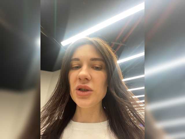 Live sex webcam photo for KirLove1 #273787177