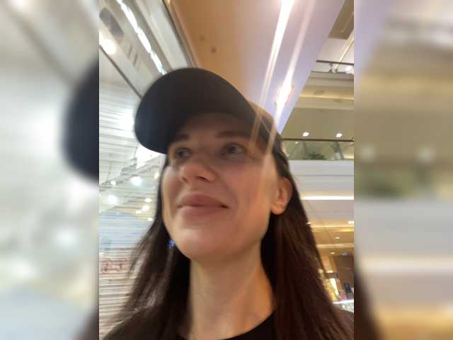 Live sex webcam photo for KirLove1 #273825662