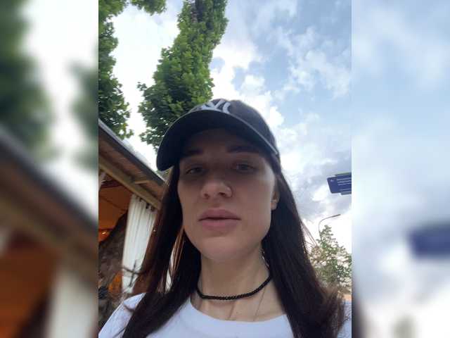 Live sex webcam photo for KirLove1 #273932625