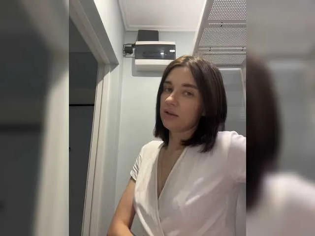 Live sex webcam photo for KirLove1 #274087765