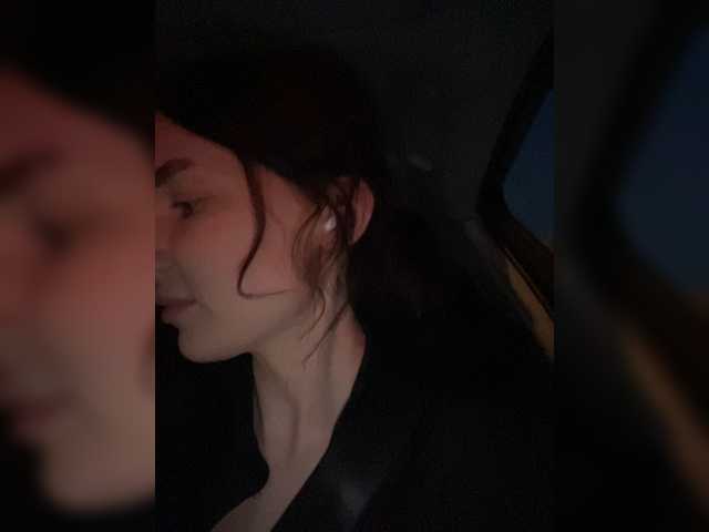 Live sex webcam photo for KirLove1 #274321199