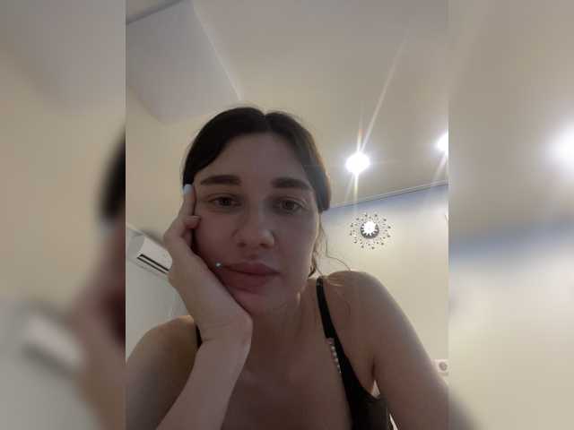 Live sex webcam photo for KirLove1 #274375693