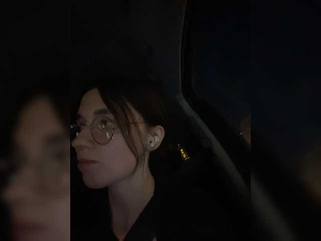 Live sex webcam photo for KirLove1 #274383864