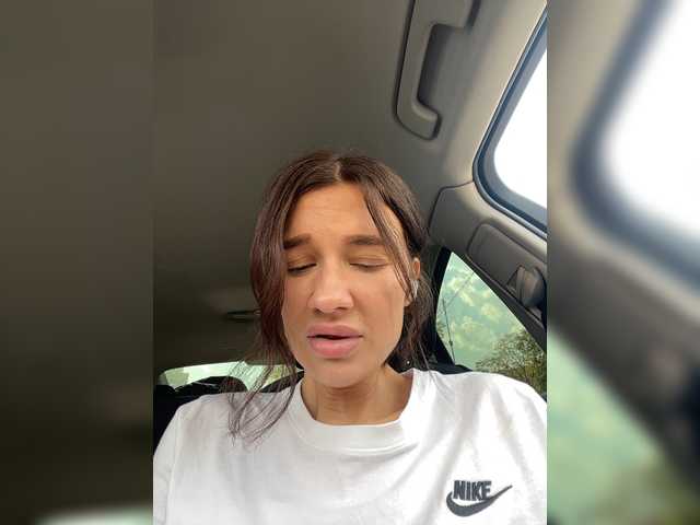 Live sex webcam photo for KirLove1 #274492623