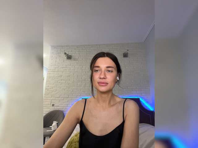 Live sex webcam photo for KirLove1 #275342302