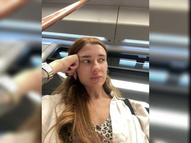 Live sex webcam photo for KirLove1 #275481035