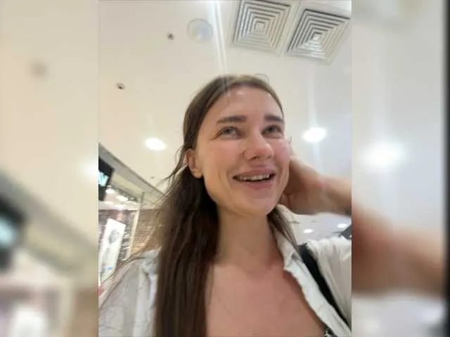 Live sex webcam photo for KirLove1 #275500058