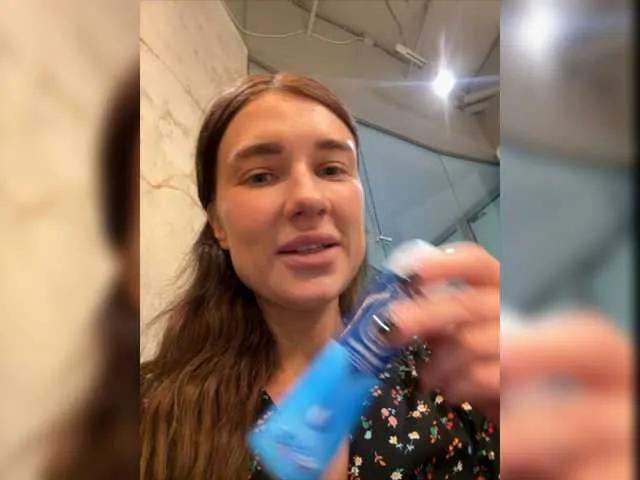 Live sex webcam photo for KirLove1 #275511194