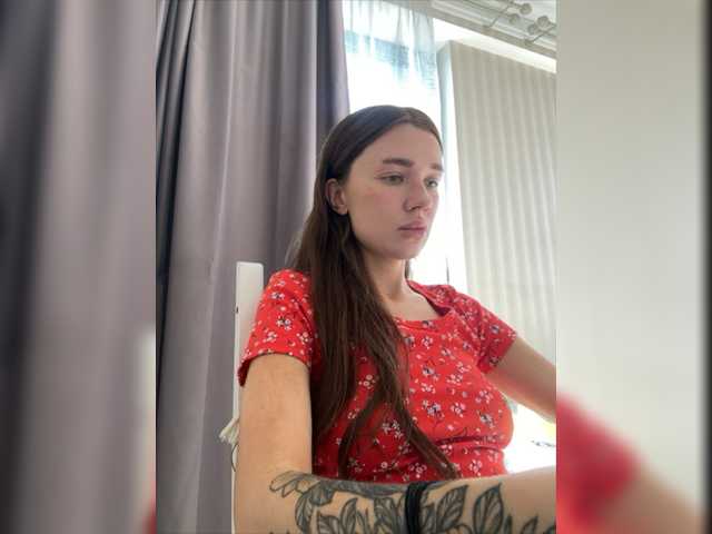 Live sex webcam photo for KirLove1 #275544143