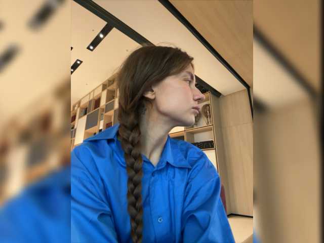 Live sex webcam photo for KirLove1 #275678136