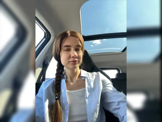 Live sex webcam photo for KirLove1 #275727308