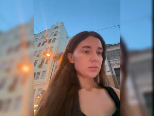 Live sex webcam photo for KirLove1 #275969087