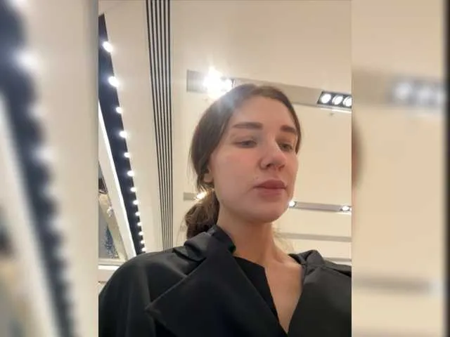 Live sex webcam photo for KirLove1 #276161362