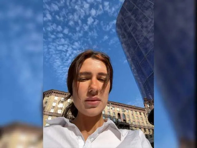 Live sex webcam photo for KirLove1 #276348641