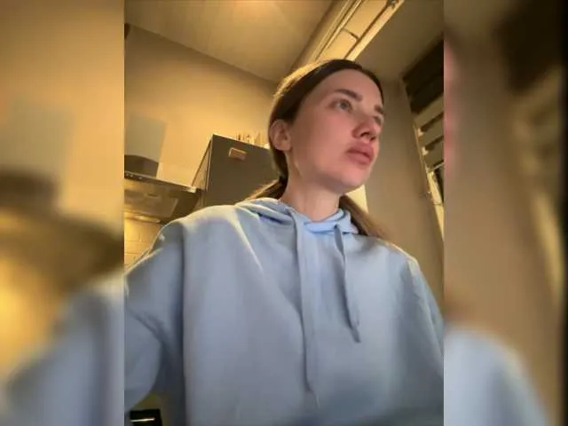 Live sex webcam photo for KirLove1 #276799406