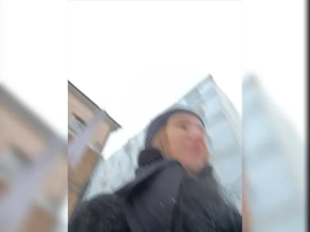 Live sex webcam photo for KirLove1 #276879640