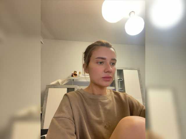 Live sex webcam photo for KirLove1 #277141387