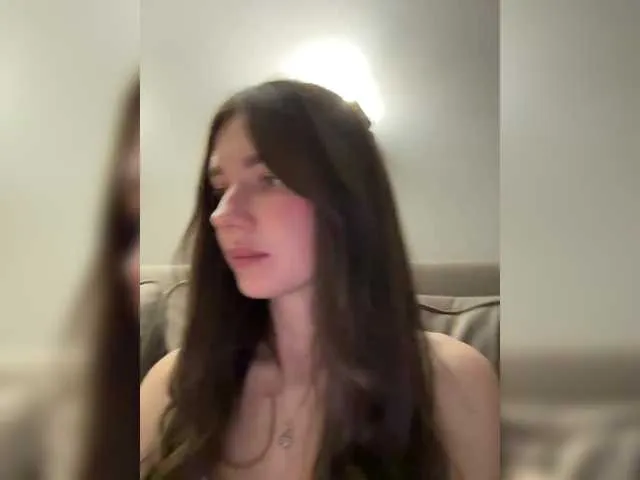 Live sex webcam photo for KirLove1 #290980169