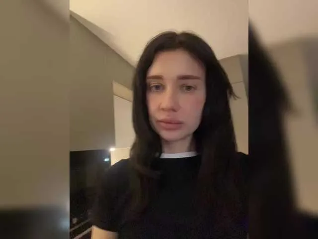 Live sex webcam photo for KirLove1 #291957029