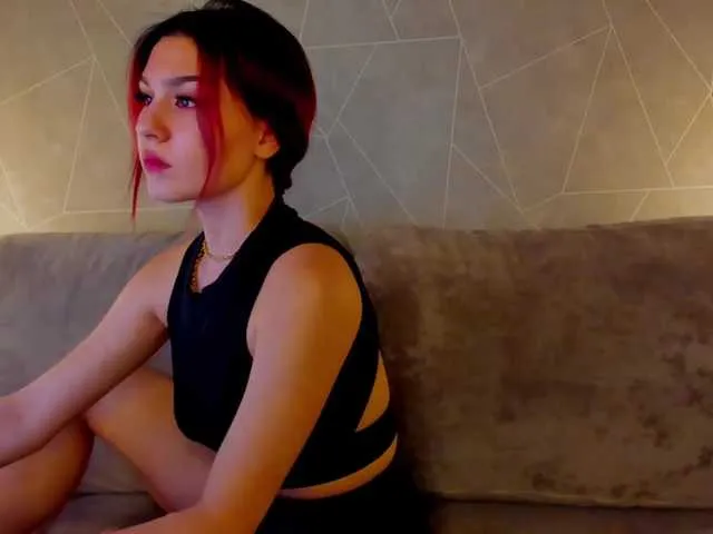 Live sex webcam photo for Kira-Owl #277214204