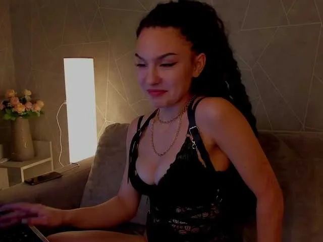Live sex webcam photo for Kira-Owl #277358138