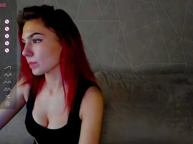 Live sex webcam photo for Kira-Owl #277682206