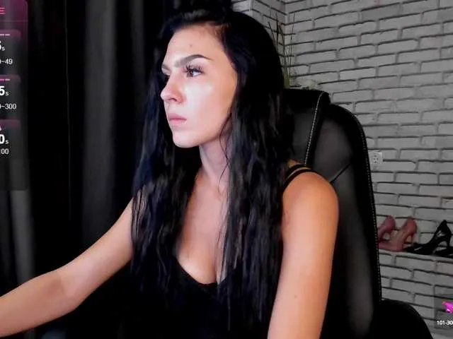 Live sex webcam photo for Kira-Owl #289949132