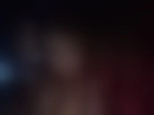 Live sex webcam photo for Kira183 #293473931