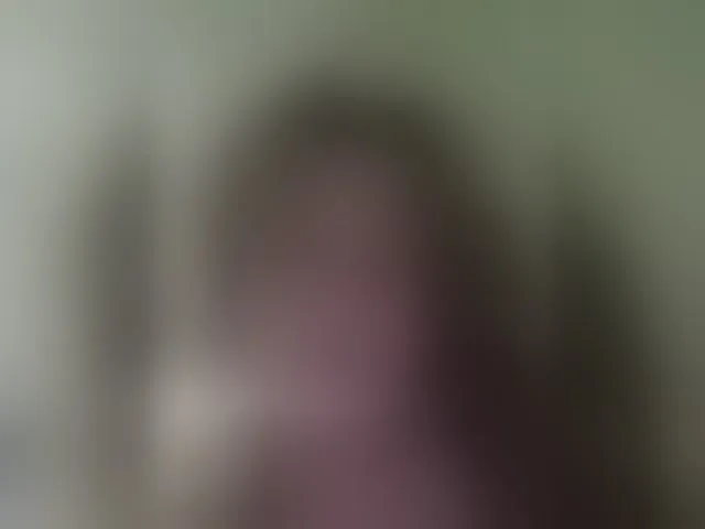 Live sex webcam photo for Kira183 #293557266