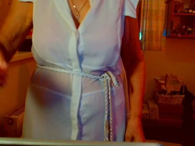 Live sex webcam photo for Kira9476 #277354412