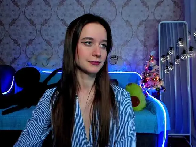 Live sex webcam photo for KiraLiLime #287990269