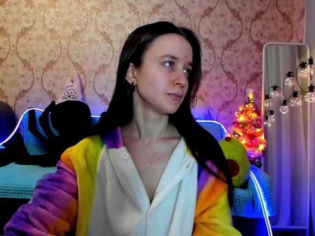 Live sex webcam photo for KiraLiLime #287990295