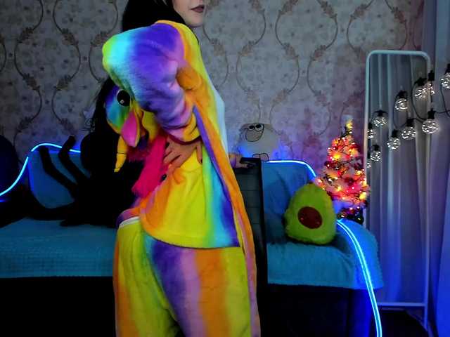 Live sex webcam photo for KiraLiLime #287990303