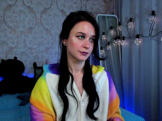 Live sex webcam photo for KiraLiLime #287990431