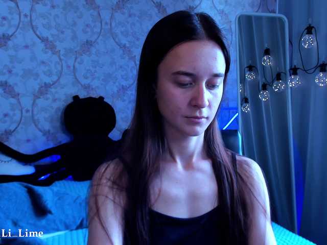 Live sex webcam photo for KiraLiLime #287990459