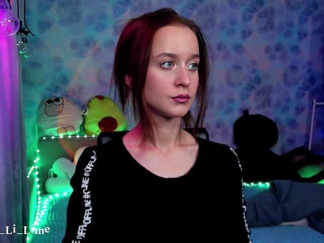 Live sex webcam photo for KiraLiLime #287990482