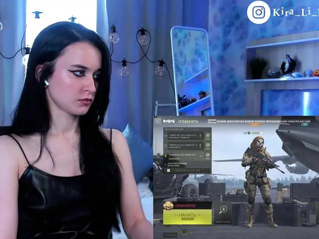 Live sex webcam photo for KiraLiLime #287990551