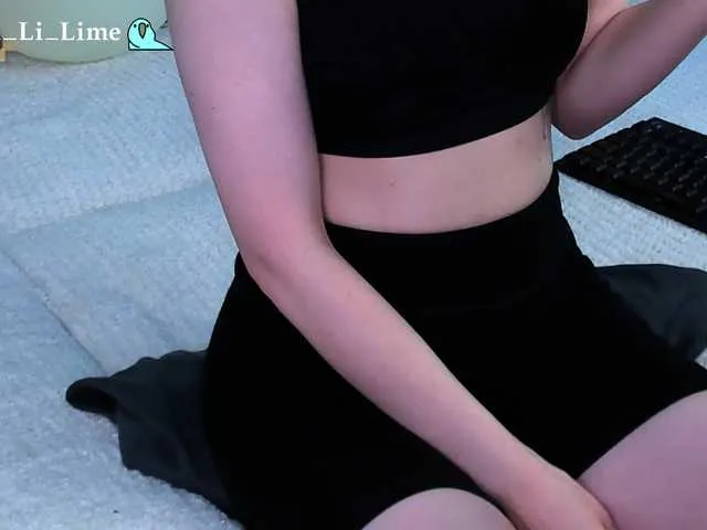 Live sex webcam photo for KiraLiLime #287990657