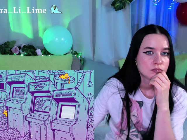 Live sex webcam photo for KiraLiLime #287990679