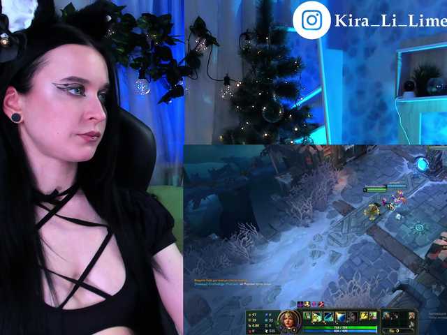 Live sex webcam photo for KiraLiLime #277093786