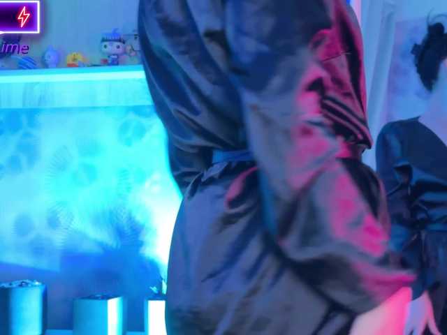 Live sex webcam photo for KiraLiLime #287990845