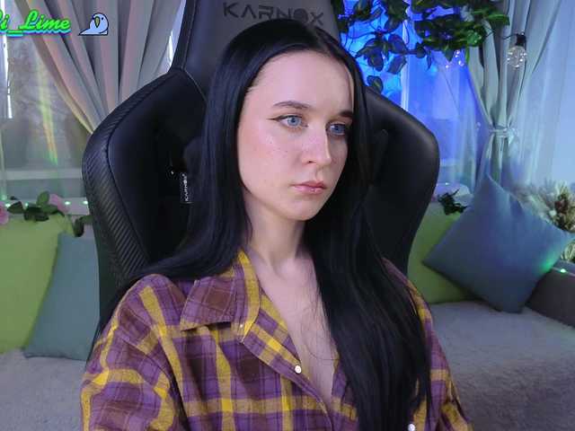 Live sex webcam photo for KiraLiLime #287990847