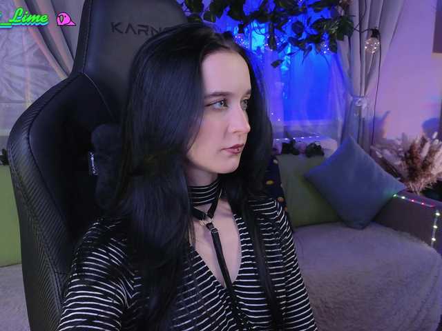 Live sex webcam photo for KiraLiLime #287990887