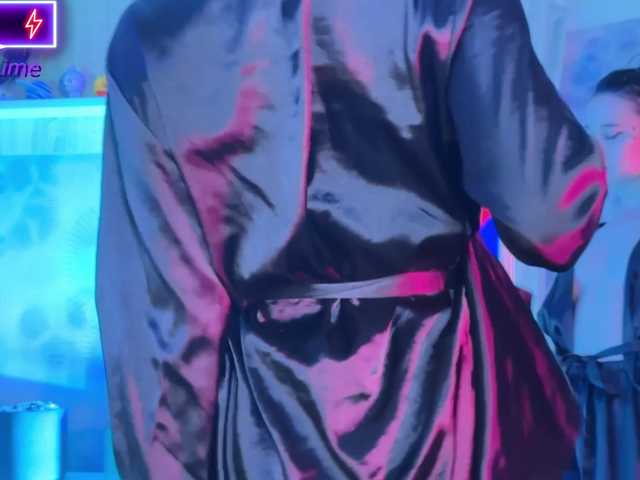 Live sex webcam photo for KiraLiLime #287990905