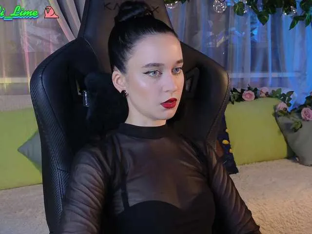 Live sex webcam photo for KiraLiLime #288617744