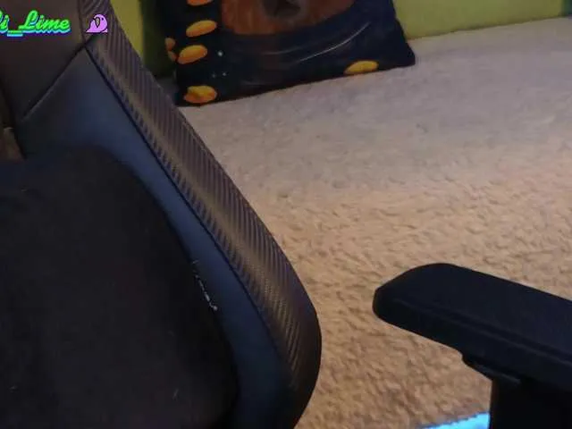 Live sex webcam photo for KiraLiLime #288824925