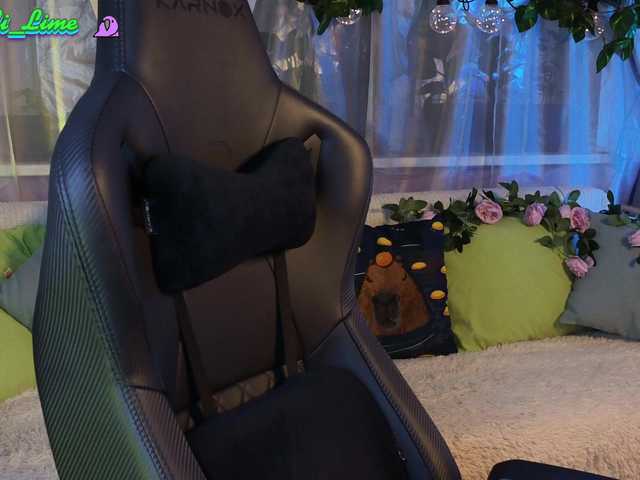 Live sex webcam photo for KiraLiLime #289422309