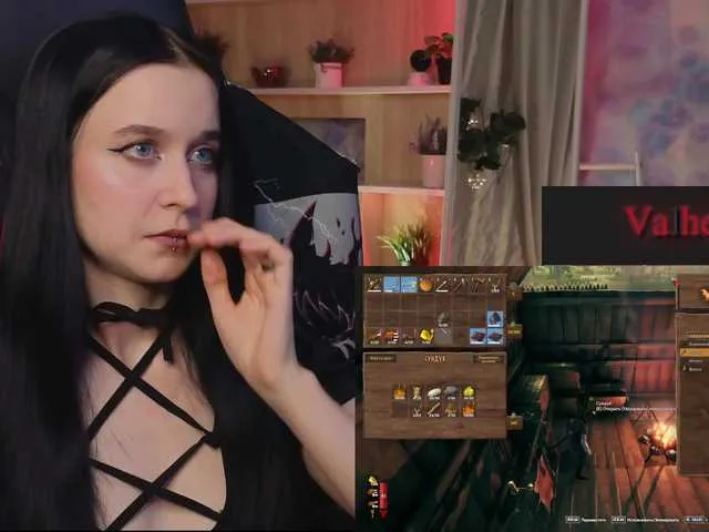 Live sex webcam photo for KiraLiLime #290556194